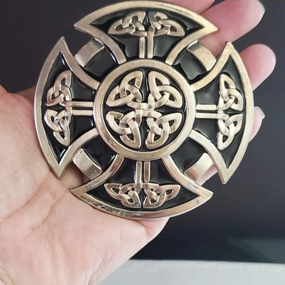 Celtic Knot Belt Buckle Silver Tone Black Enamel Round Irish Scottish Cross